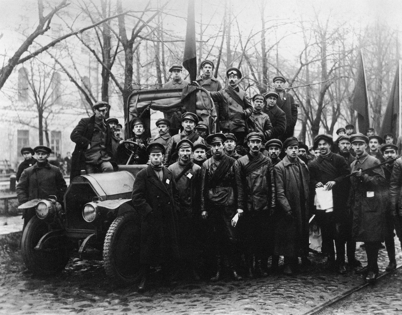 A unit of Red Guards, the armed Bolshevik-aligned workers' militia, in Petrograd, 1917.