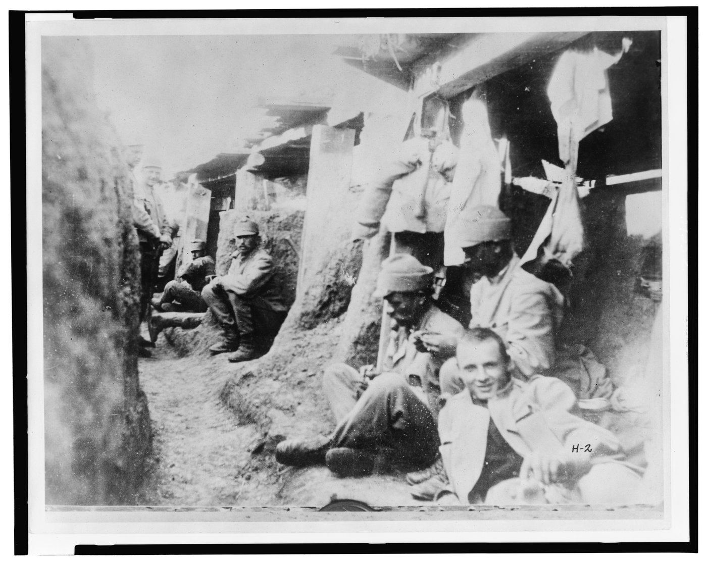 German soldiers resting in a front-line trench, 1914-15.