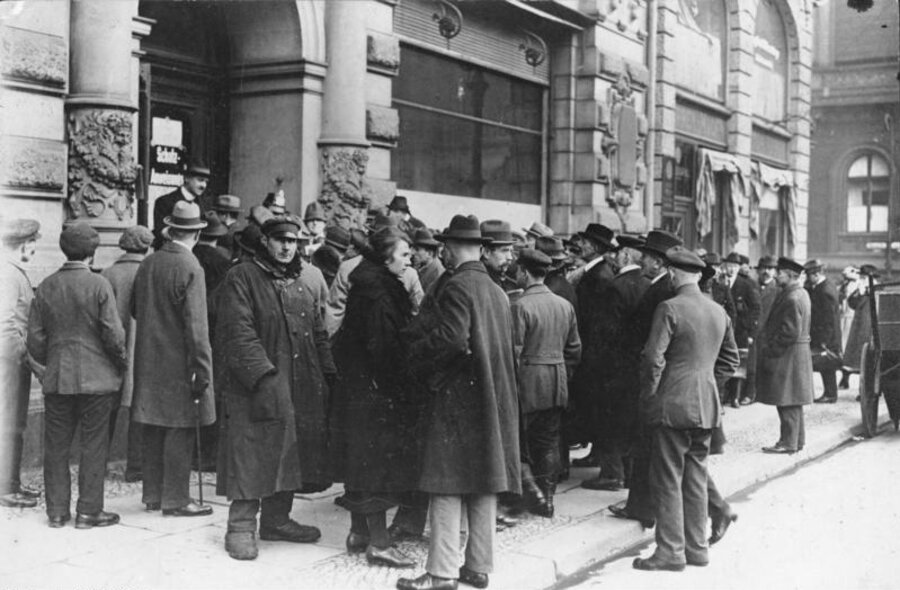 Berlin bank officials issuing the new Rentenmark currency, November 1923.