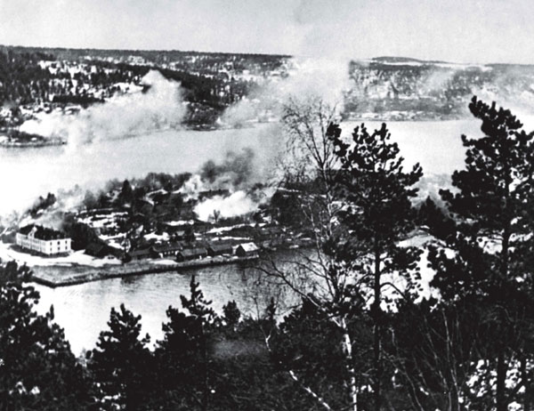 Oscarsborg Fortress under attack from Luftwaffe bombers, April 9, 1940, in retaliation for sinking the German cruiser Blücher.